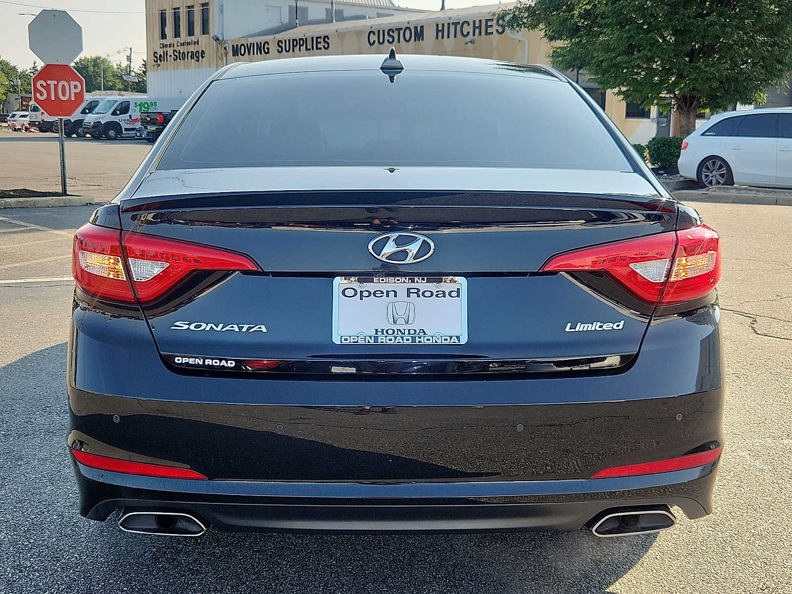 Used 2017 Hyundai Sonata Limited w/ Ultimate Package 04 FWD image 5
