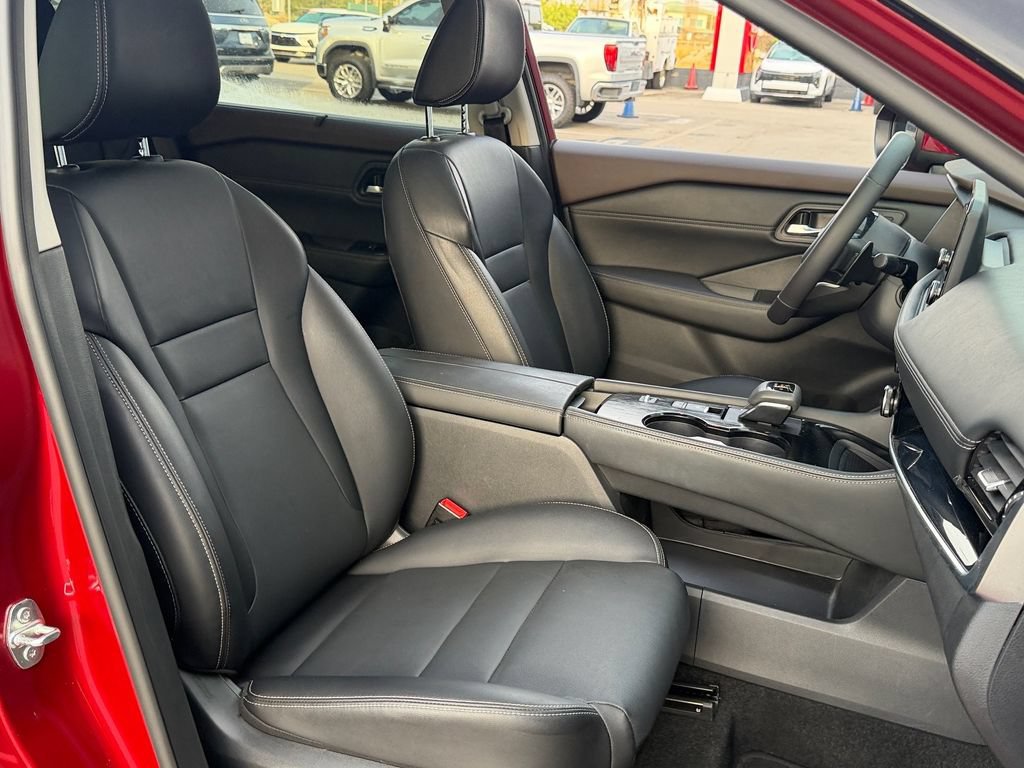 Certified 2023 Nissan Rogue SL w/ SL Premium Package FWD image 17