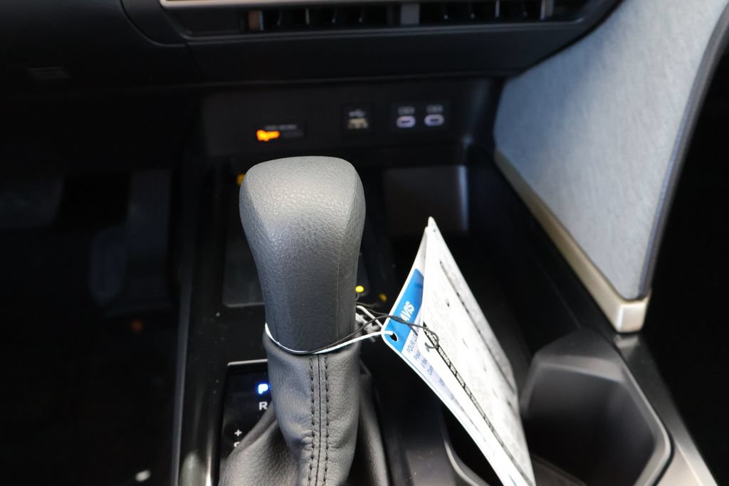 New 2026 Toyota Camry LE AWD/4WD image 34