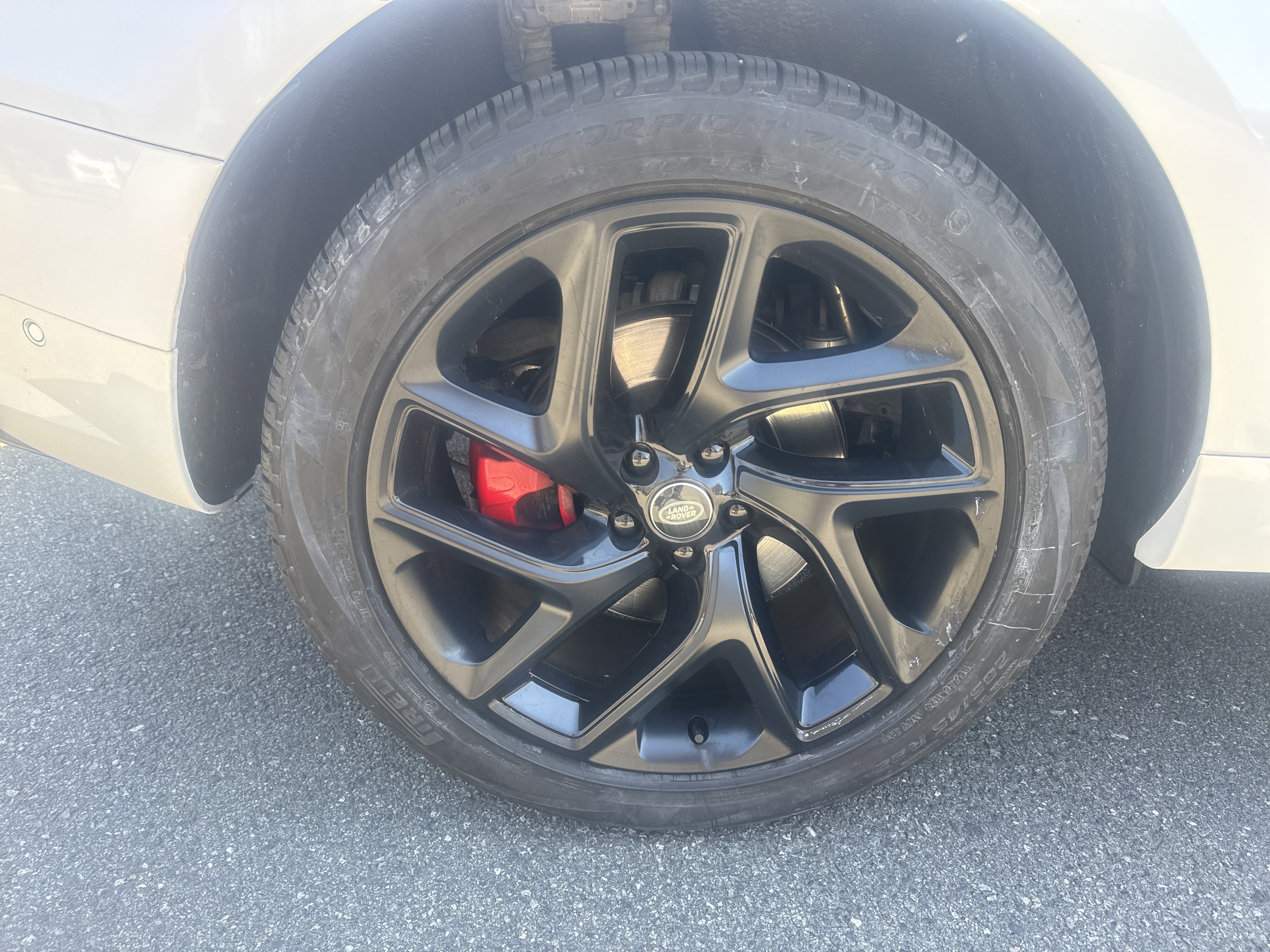 Used 2024 Land Rover Range Rover Sport Dynamic SE image 14