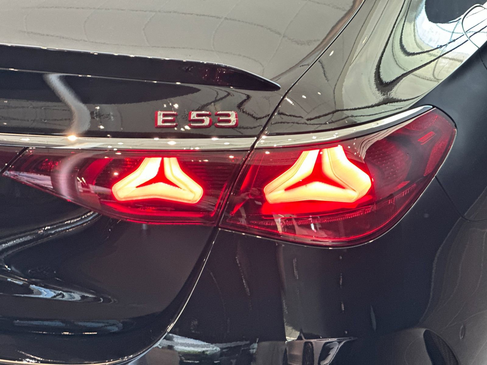 New 2026 Mercedes-Benz E 53 AMG e 4MATIC Sedan image 32