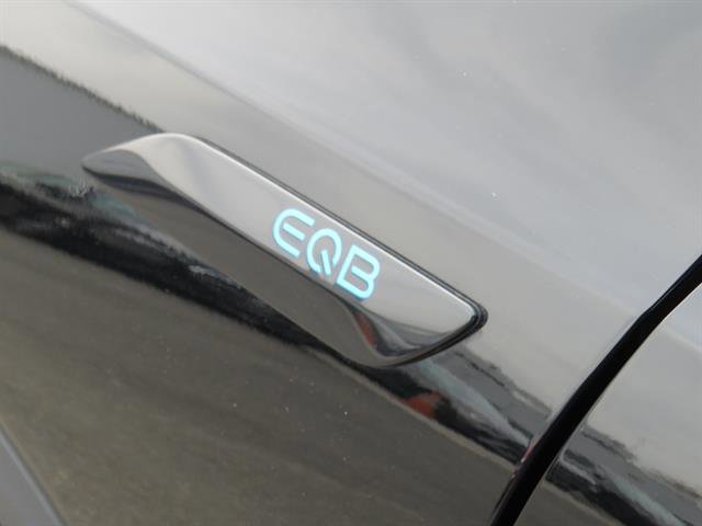 Used 2022 Mercedes-Benz EQB 350 4MATIC image 31