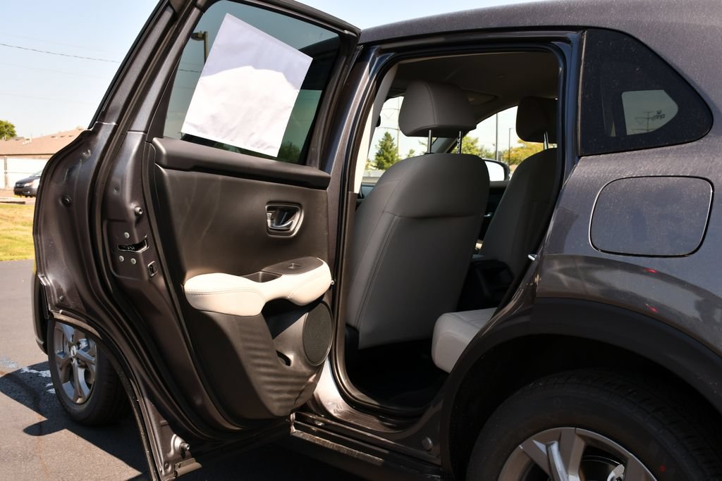 New 2027 Honda HR-V LX image 15