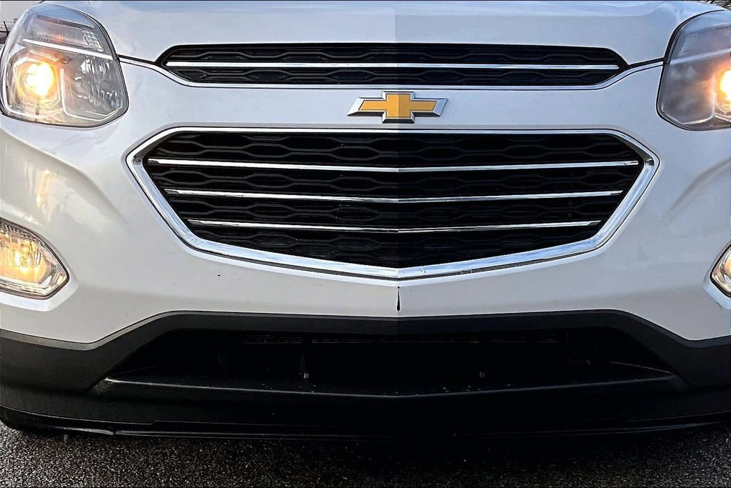 Used 2017 Chevrolet Equinox Premier w/ Enhanced Convenience Package image 29