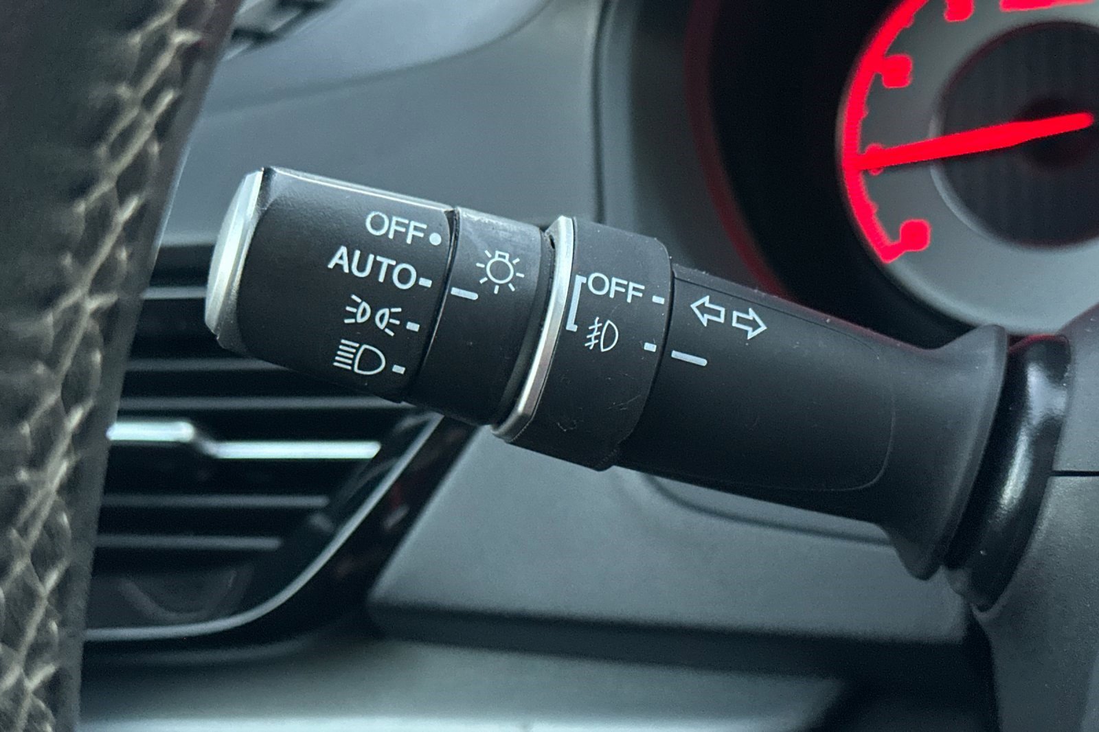 Used 2020 Acura RDX A-Spec image 33