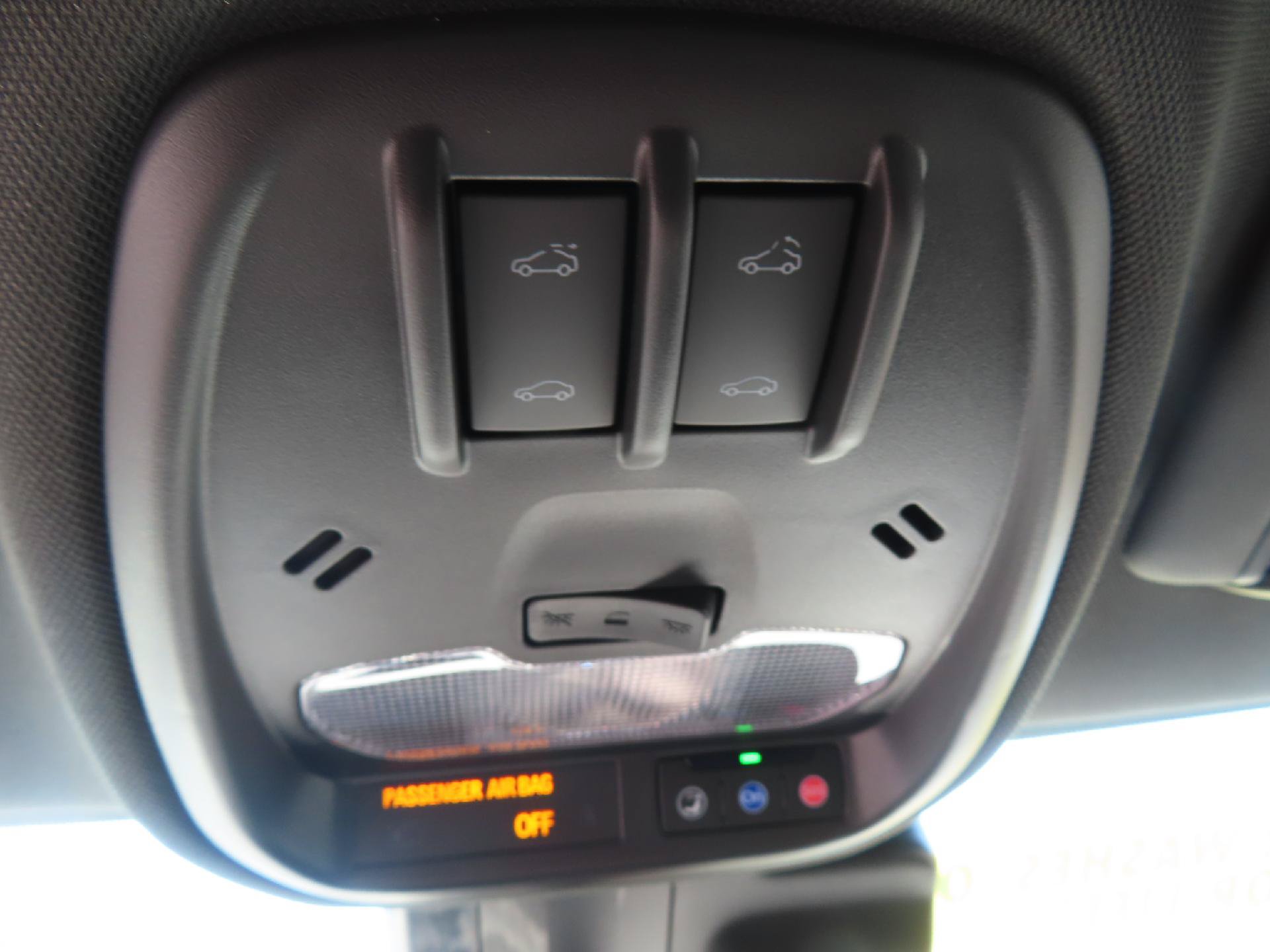 New 2026 Chevrolet Trax RS w/ Sunroof Package FWD image 37
