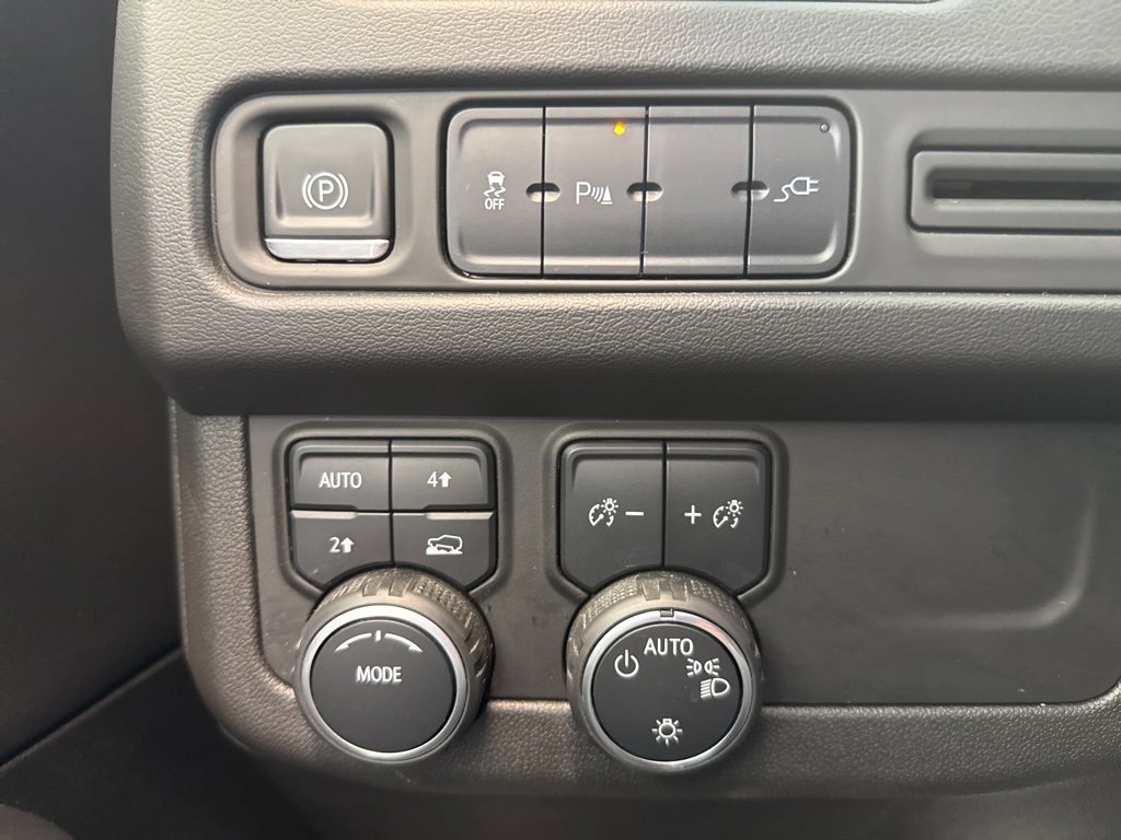 Used 2021 Chevrolet Tahoe LT image 17