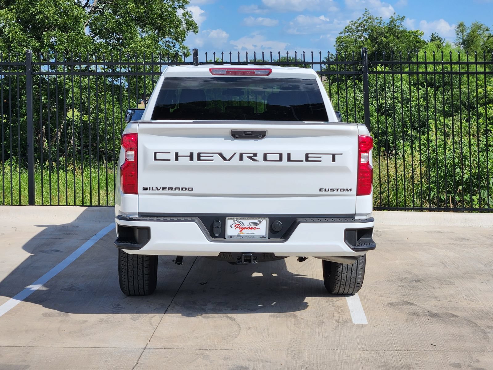 New 2026 Chevrolet Silverado 1500 Custom w/ LPO, Dark Essentials Package RWD image 8