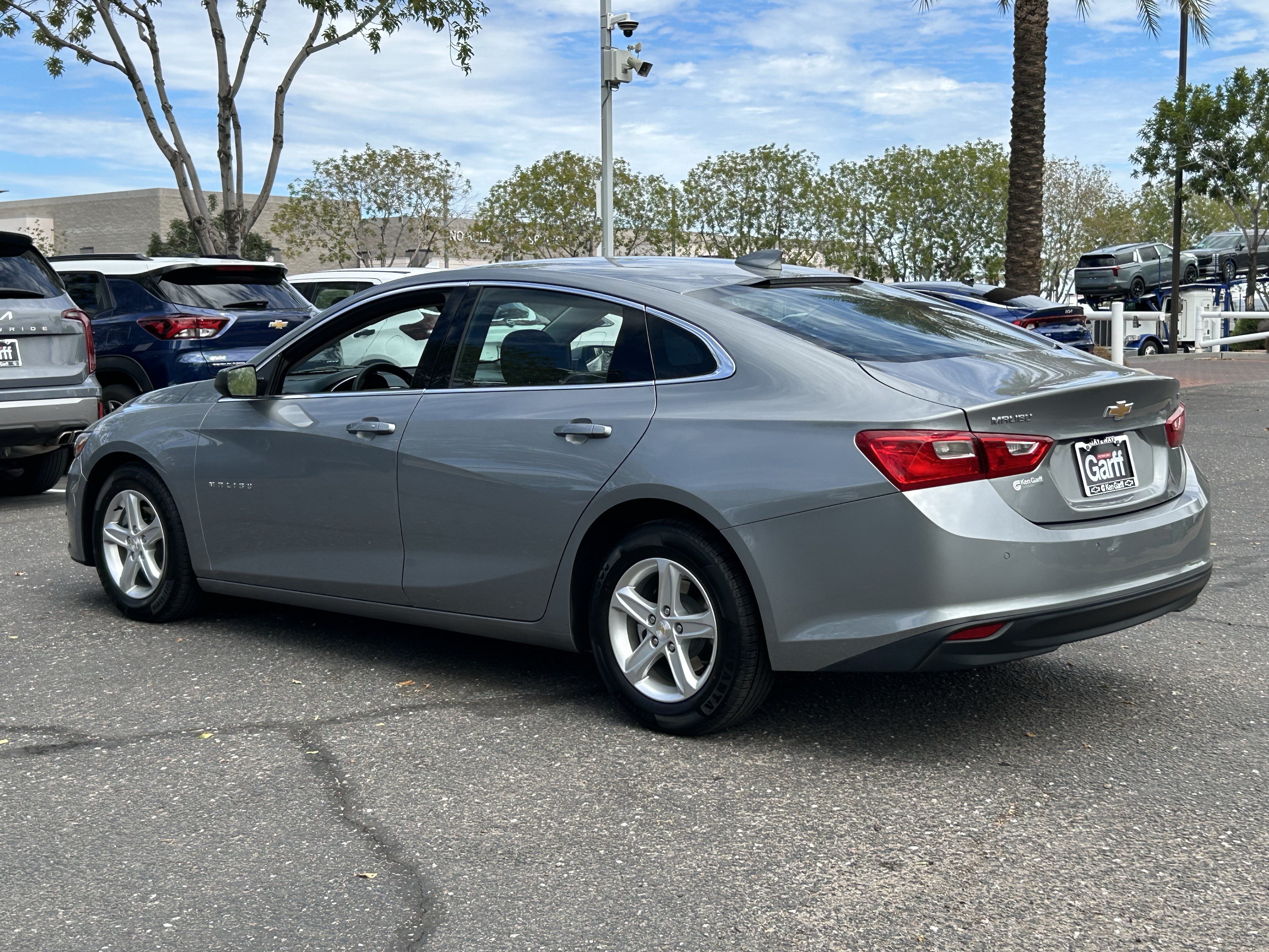 Used 2024 Chevrolet Malibu LT FWD image 3