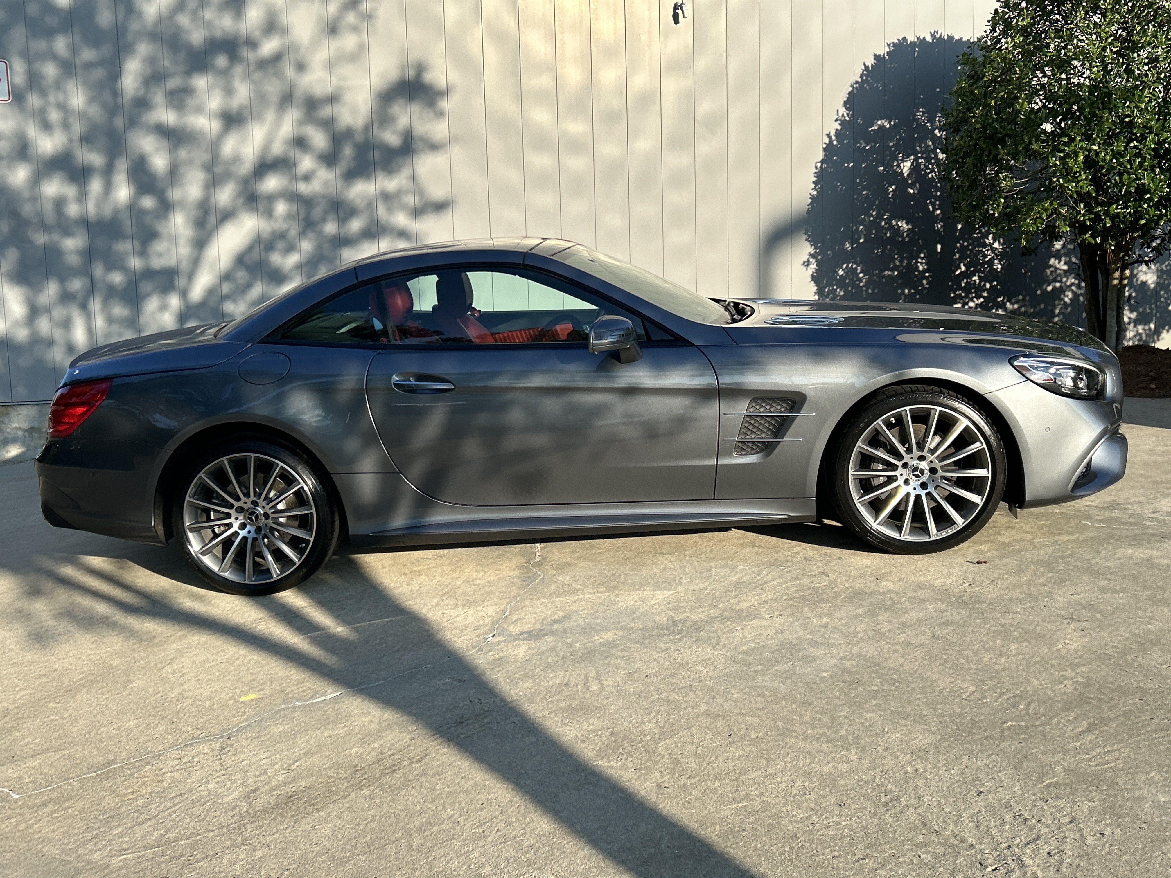 Used 2018 Mercedes-Benz SL 450 image 8