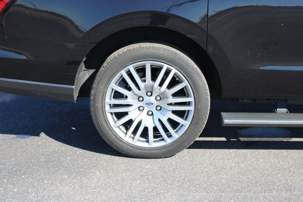 Used 2024 Ford Expedition Max Limited image 13