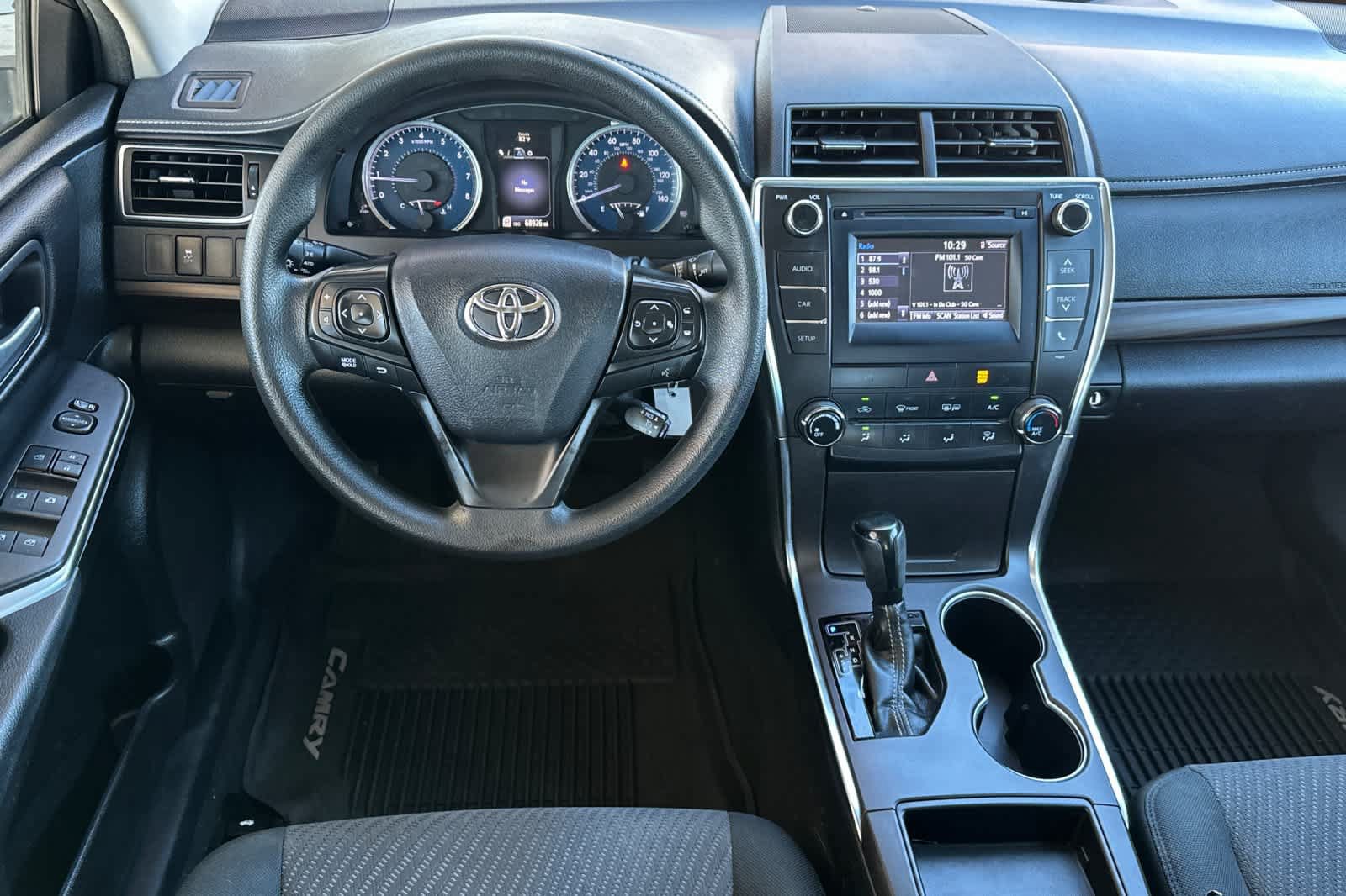 Used 2016 Toyota Camry LE FWD image 15