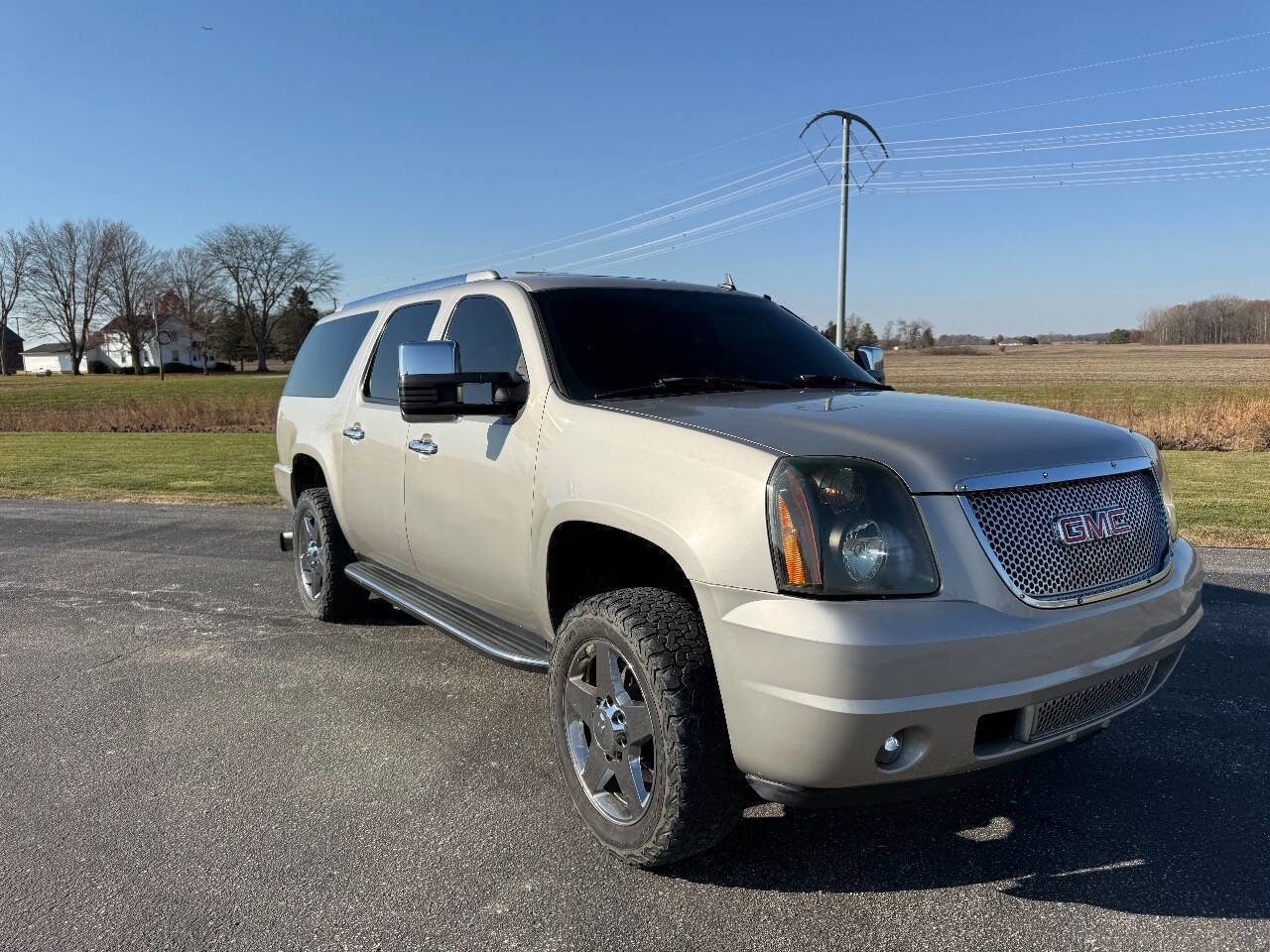 Used 2007 GMC Yukon XL Denali image 3
