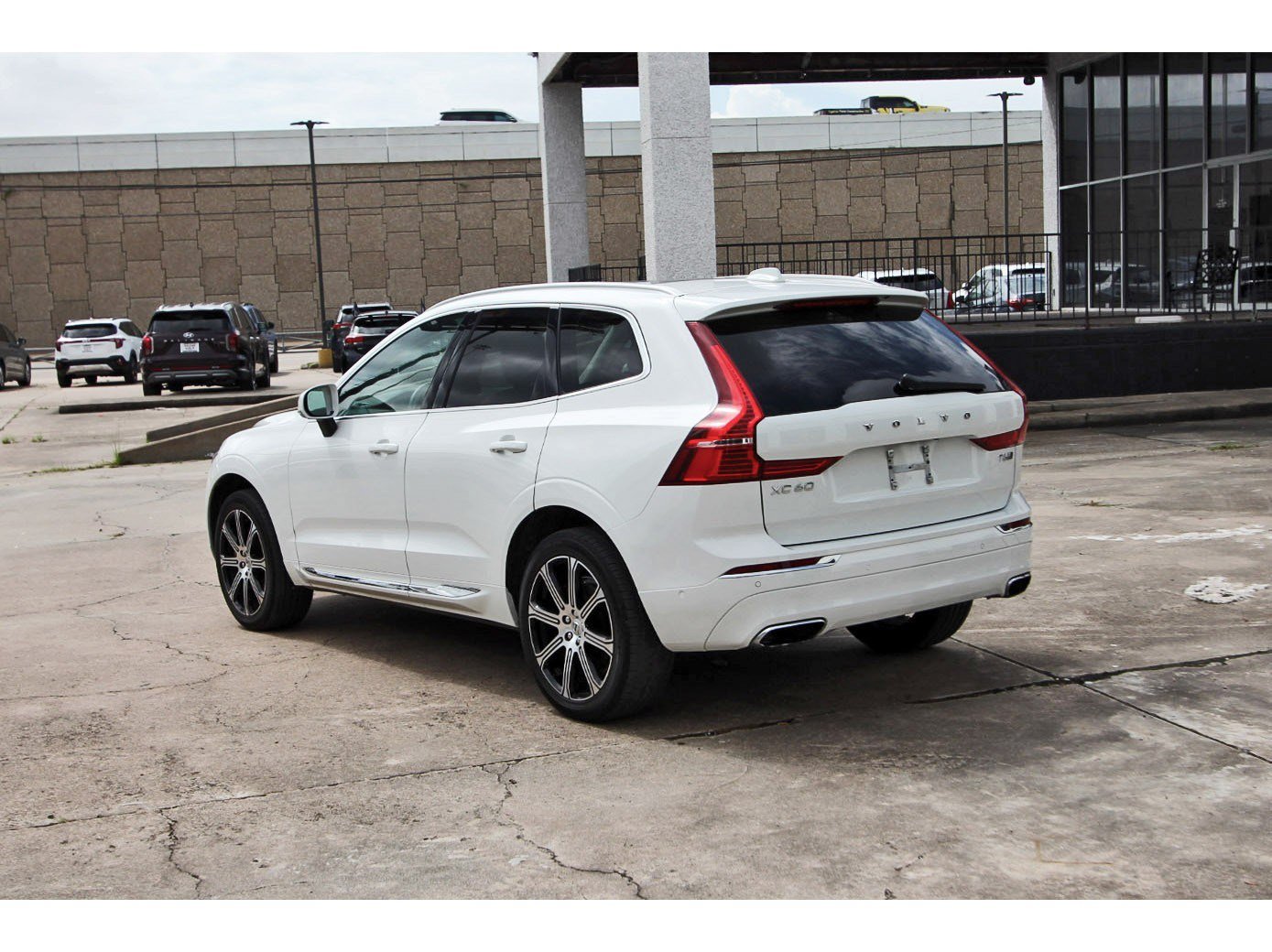 Used 2020 Volvo XC60 T6 Inscription AWD/4WD image 5