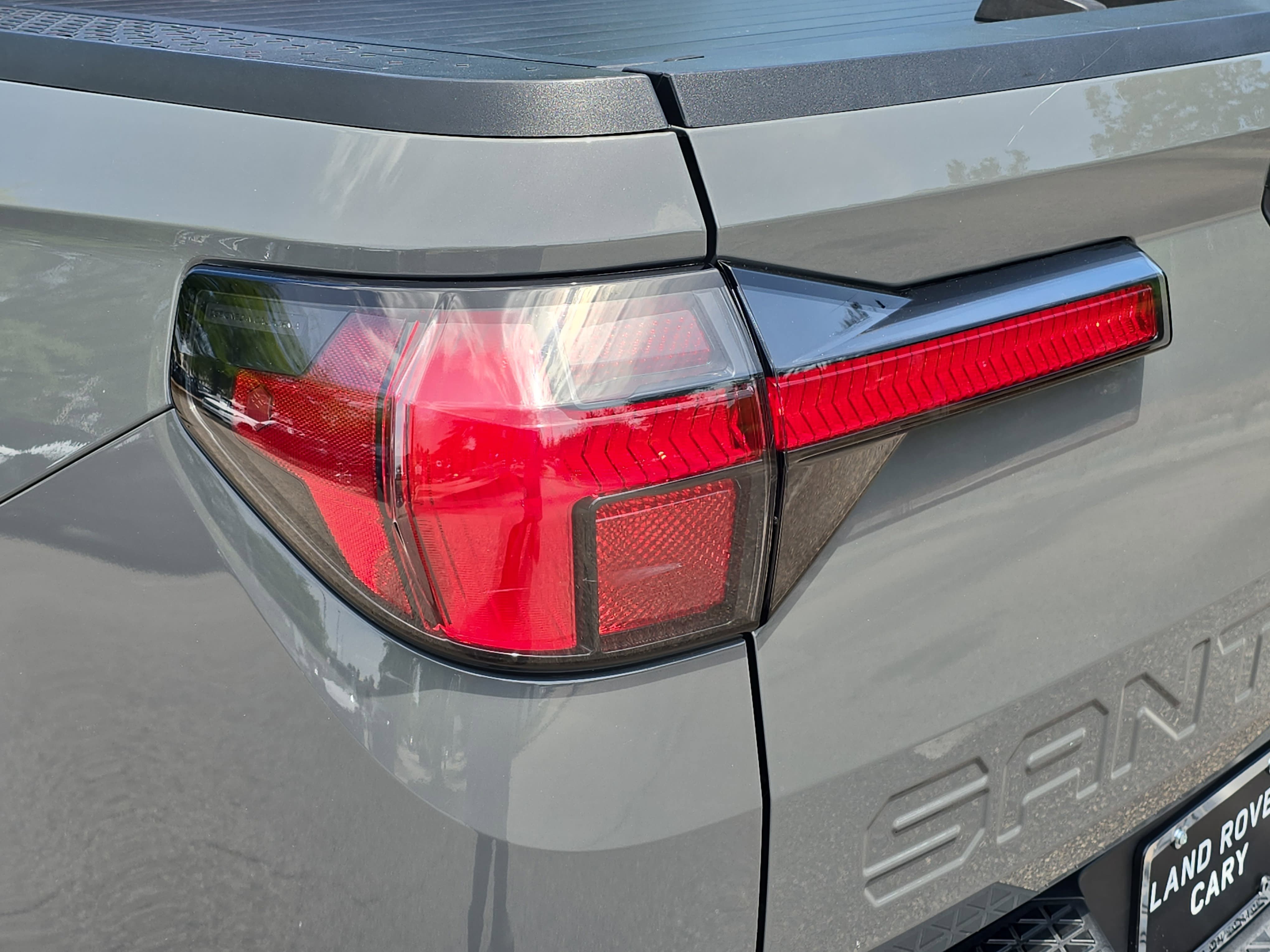 Used 2022 Hyundai Santa Cruz SEL w/ Activity Package AWD/4WD image 32