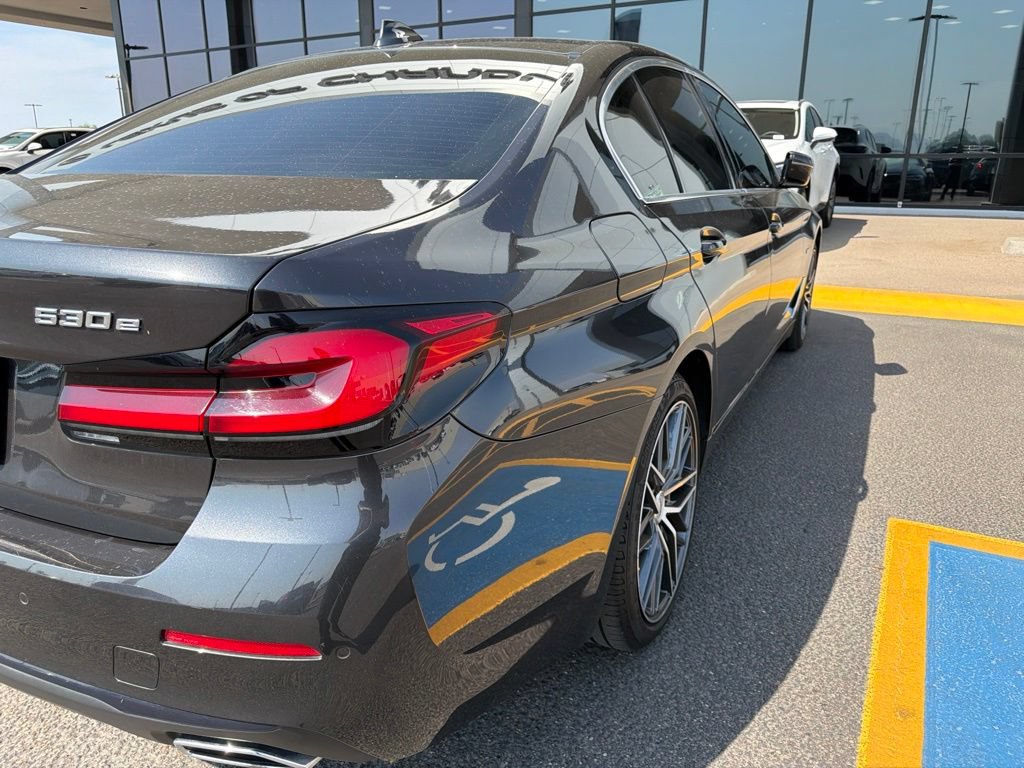 Used 2022 BMW 530e RWD image 5