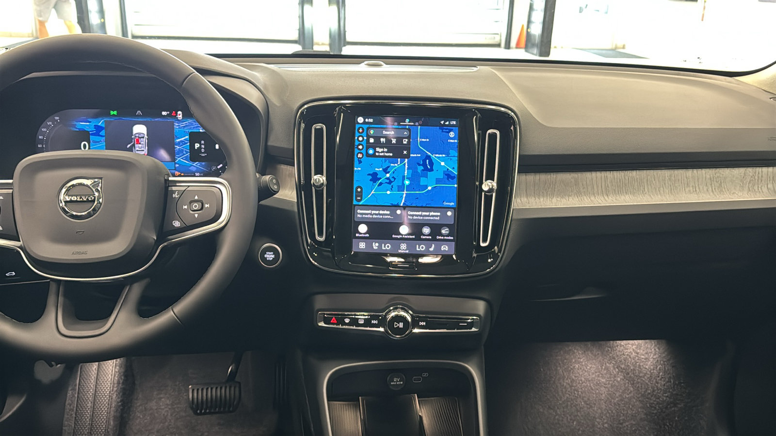 New 2026 Volvo XC40 B5 Plus w/ Protection Package Premier AWD/4WD image 11