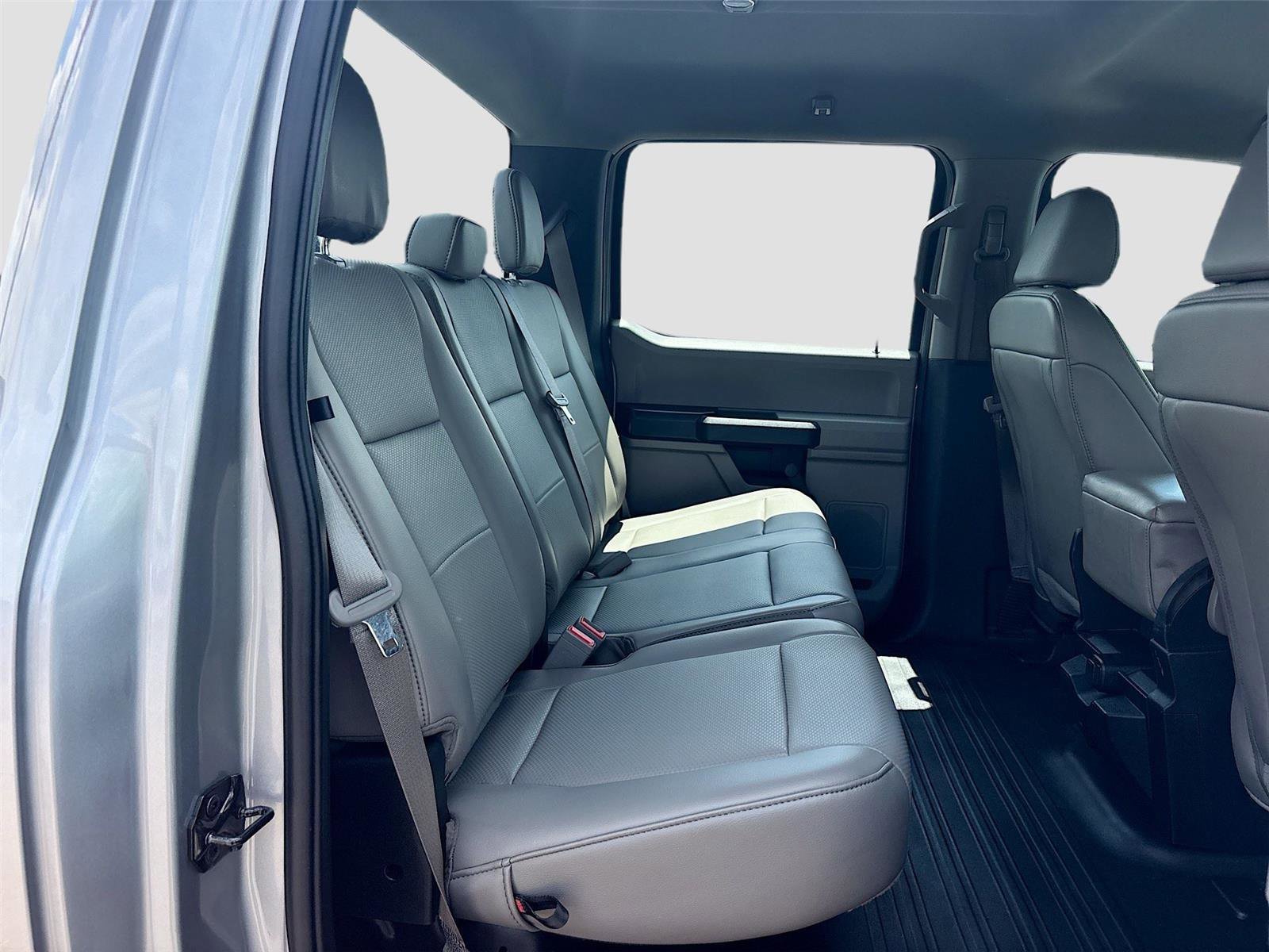 Used 2020 Ford F150 XL w/ Trailer Tow Package image 26