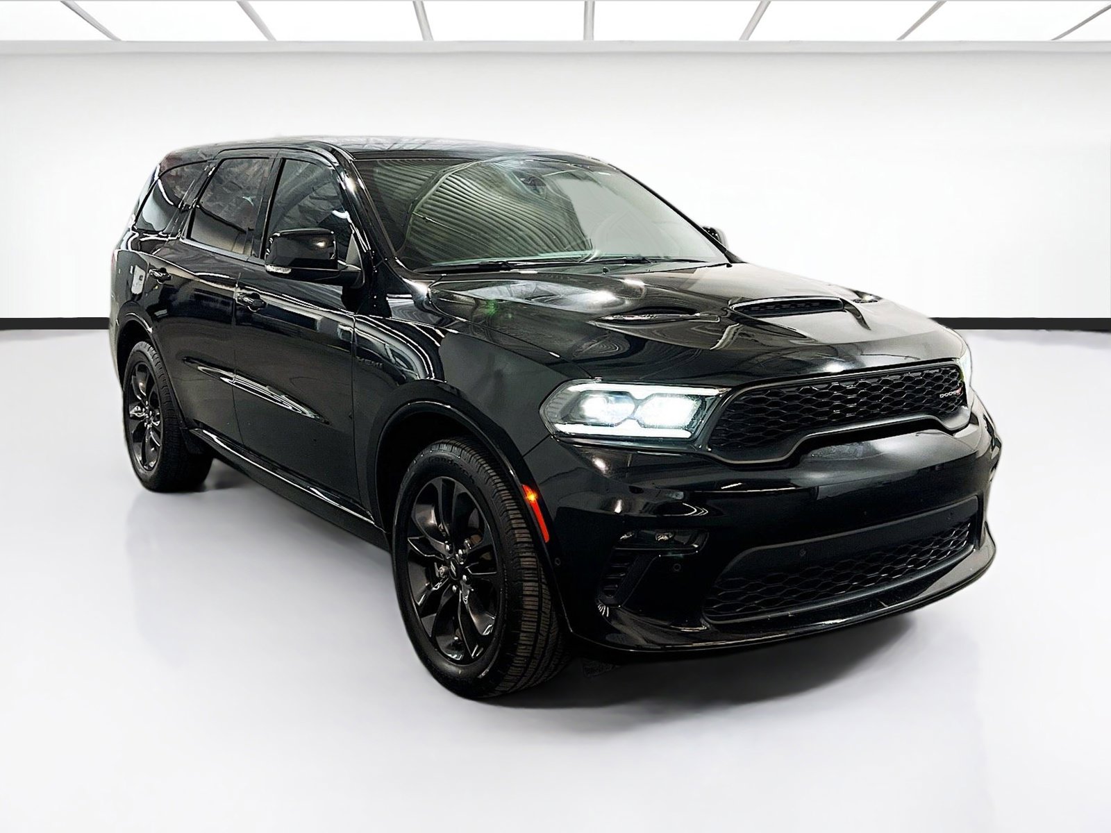 Used 2022 Dodge Durango R/T w/ Blacktop Package image 3