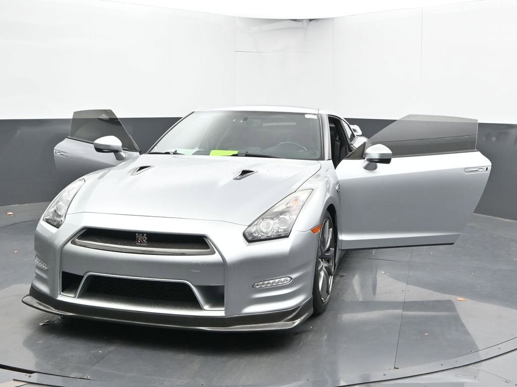 Used 2012 Nissan GT-R Premium AWD/4WD image 53