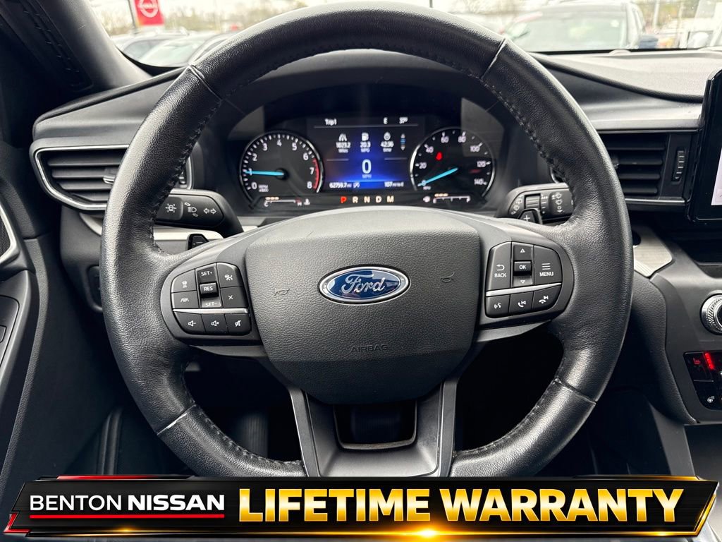 Used 2020 Ford Explorer XLT w/ Equipment Group 202A AWD/4WD image 16