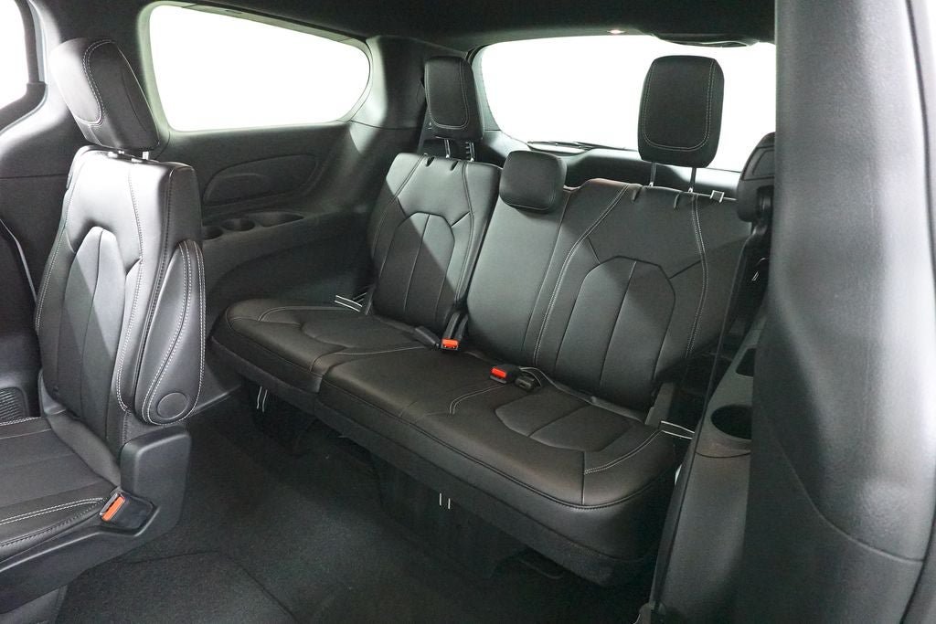 New 2026 Chrysler Pacifica Select w/ S Appearance Package FWD image 27