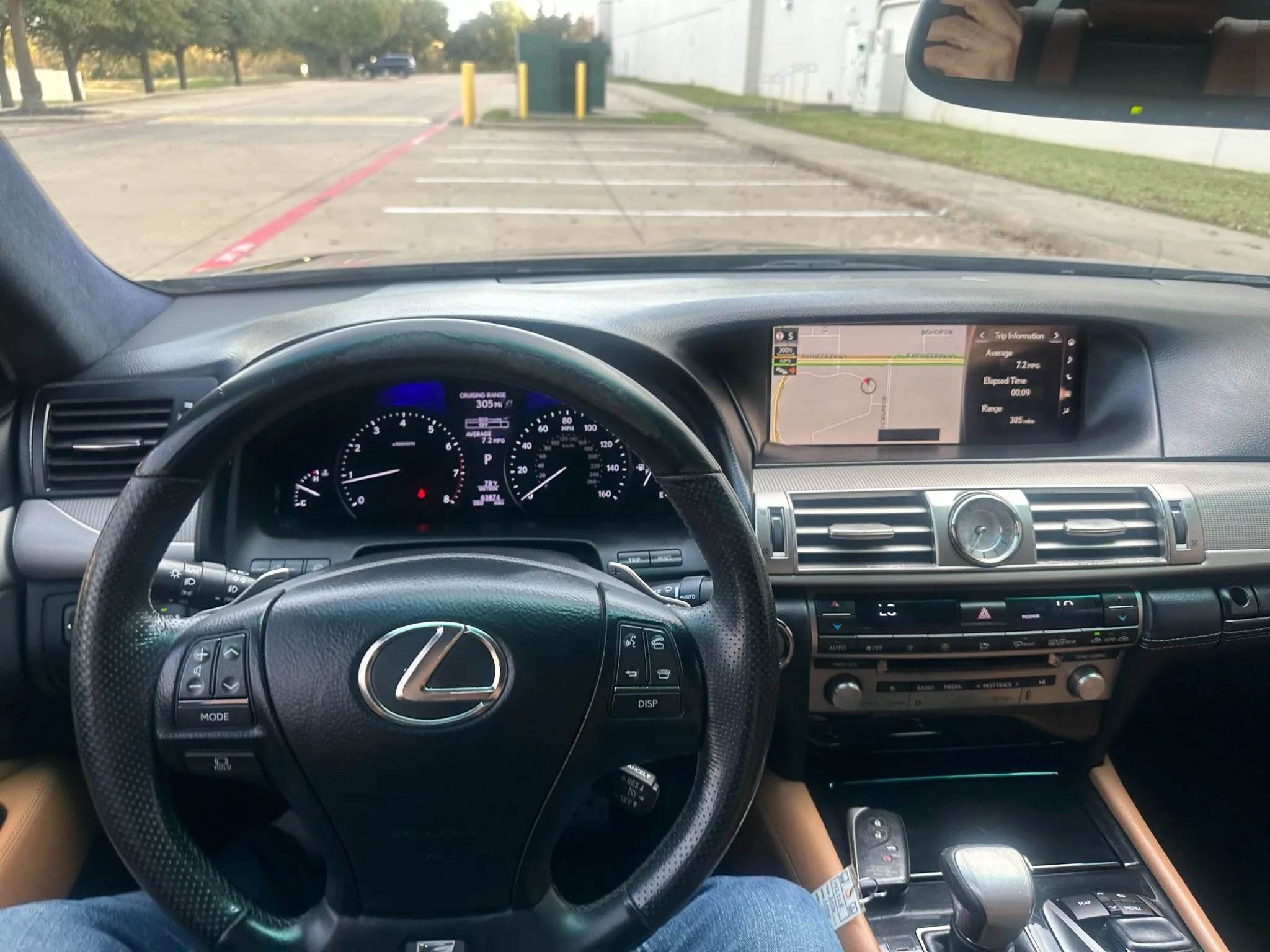 Used 2016 Lexus LS 460 RWD image 35