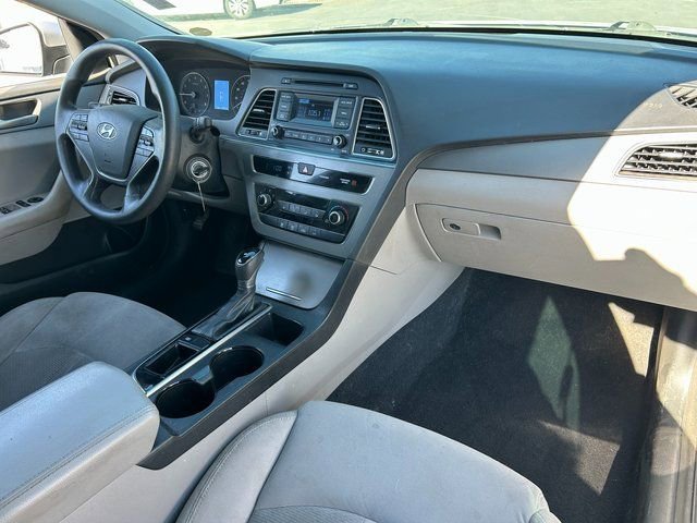 Used 2015 Hyundai Sonata SE image 24