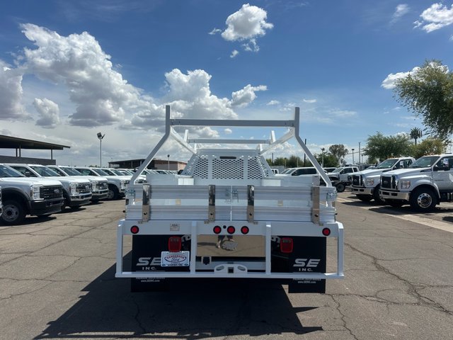 New 2025 Ford F550 4x4 SuperCab Super Duty image 3