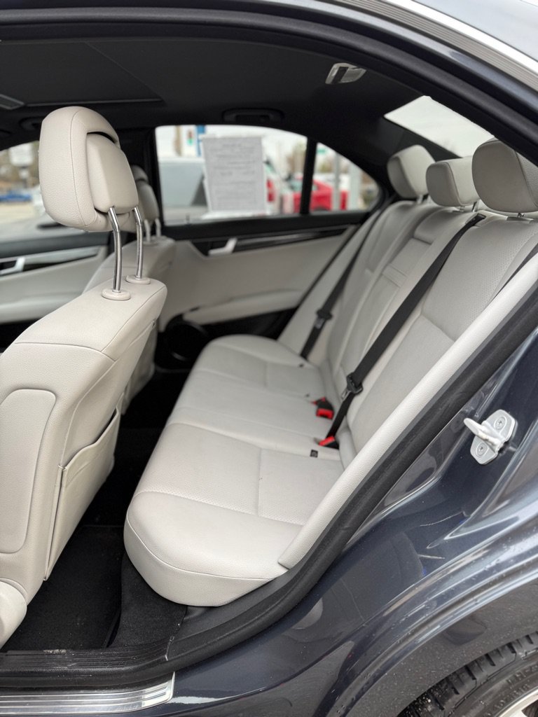 Used 2013 Mercedes-Benz C 250 Sedan image 10