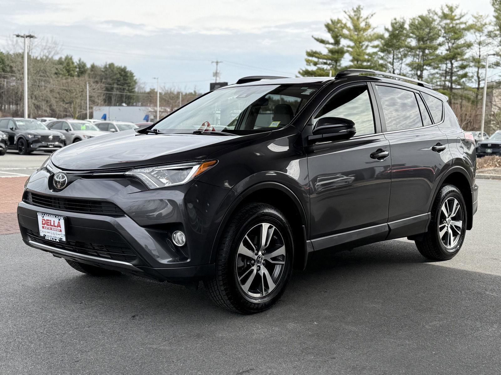 Used 2018 Toyota RAV4 XLE w/ Plus Extra Value Package image 9