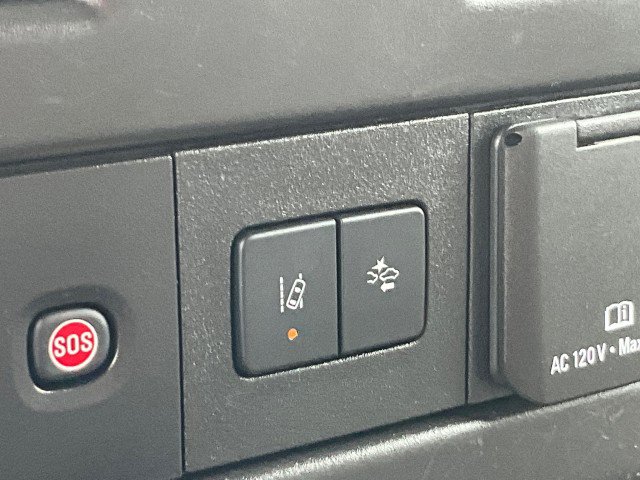 Used 2021 Chevrolet Express 3500 w/ Power Convenience Package image 17