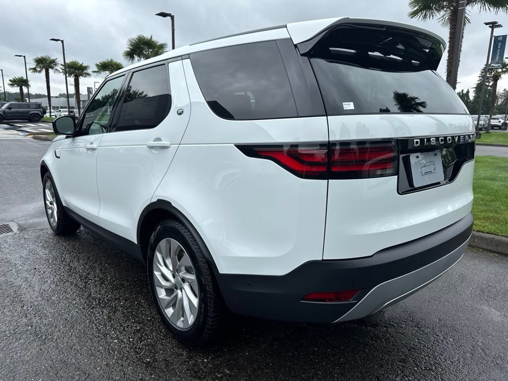 New 2026 Land Rover Discovery S AWD/4WD image 3