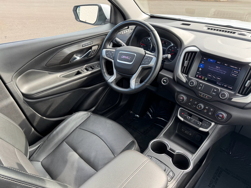 Used 2023 GMC Terrain SLT image 18
