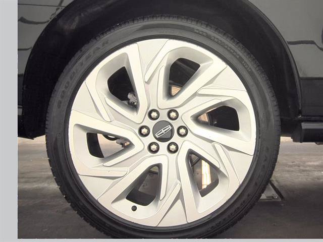 Used 2025 Lincoln Navigator Black Label AWD/4WD image 7