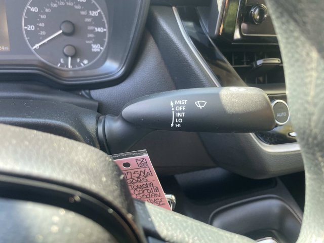 Used 2025 Toyota Corolla LE FWD image 32