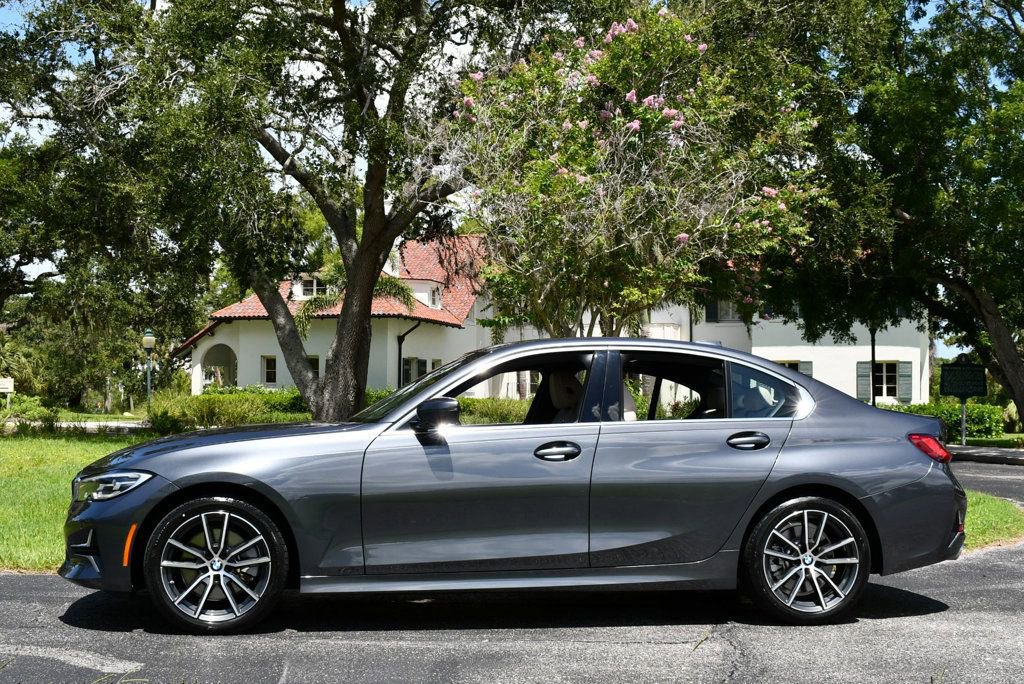 Used 2020 BMW 330i Sedan w/ Premium Package image 3
