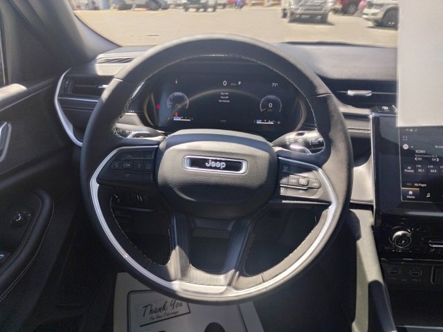 New 2025 Jeep Grand Cherokee L Altitude image 16