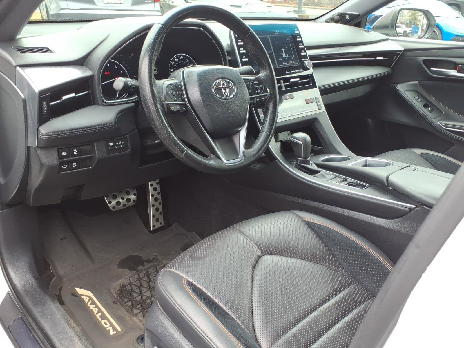 Used 2019 Toyota Avalon XSE w/ All Weather Liner Package image 12