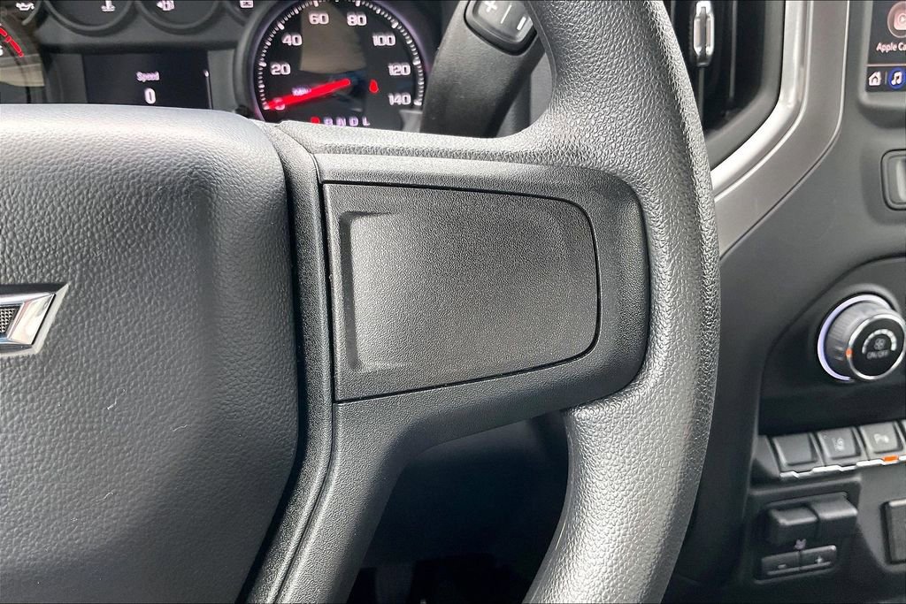 Used 2025 Chevrolet Silverado 2500 Custom w/ Custom Value Package image 19