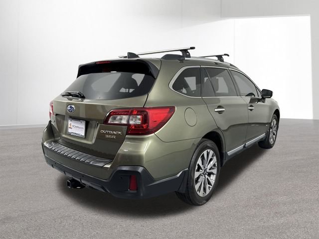 Used 2018 Subaru Outback 3.6R Touring AWD/4WD image 35