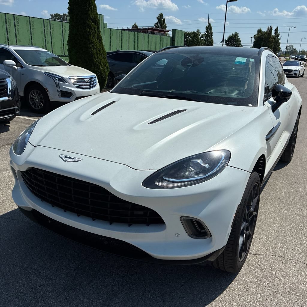 Used 2021 Aston Martin DBX AWD/4WD image 2