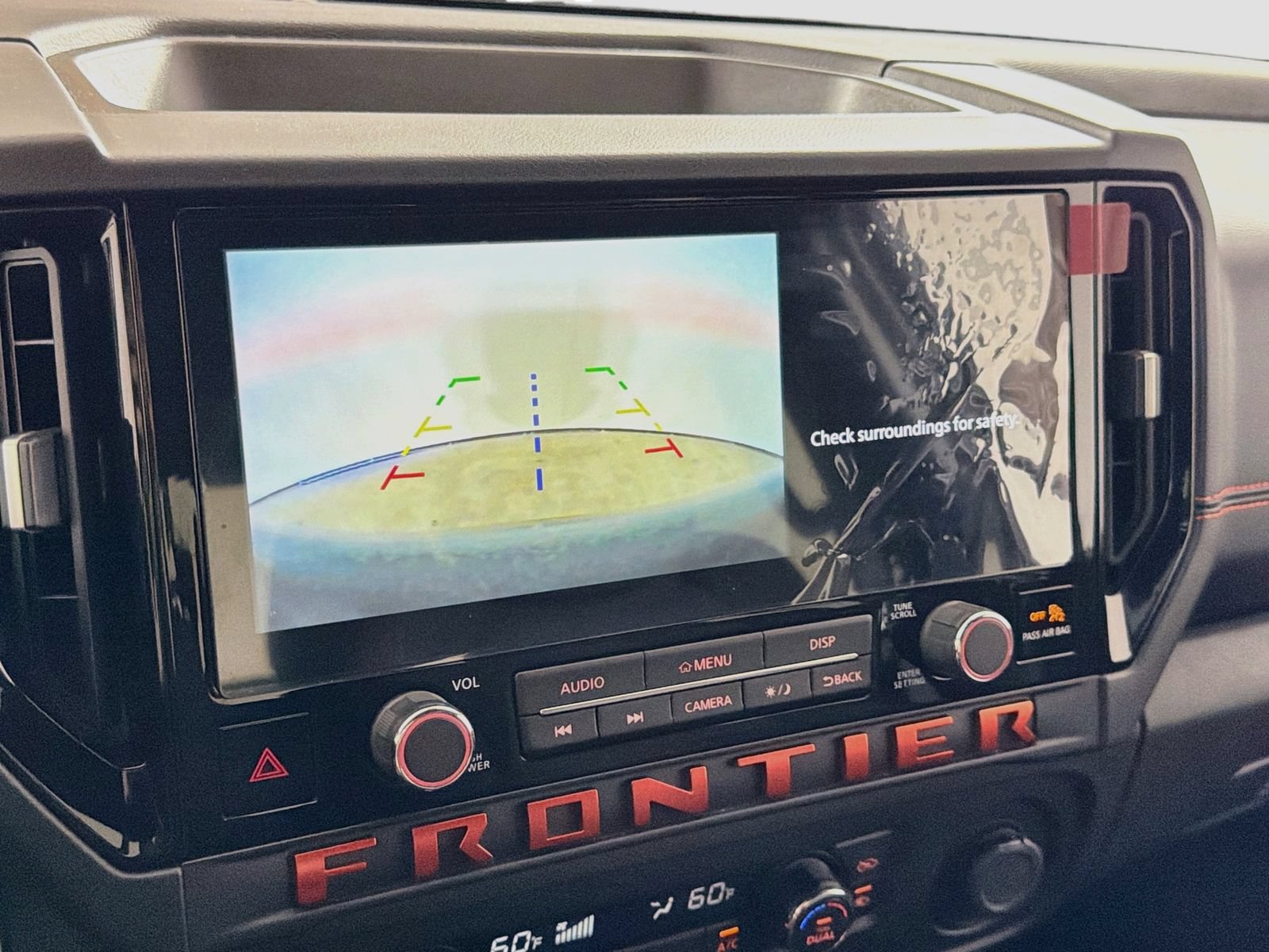 Used 2025 Nissan Frontier Pro-X RWD image 16