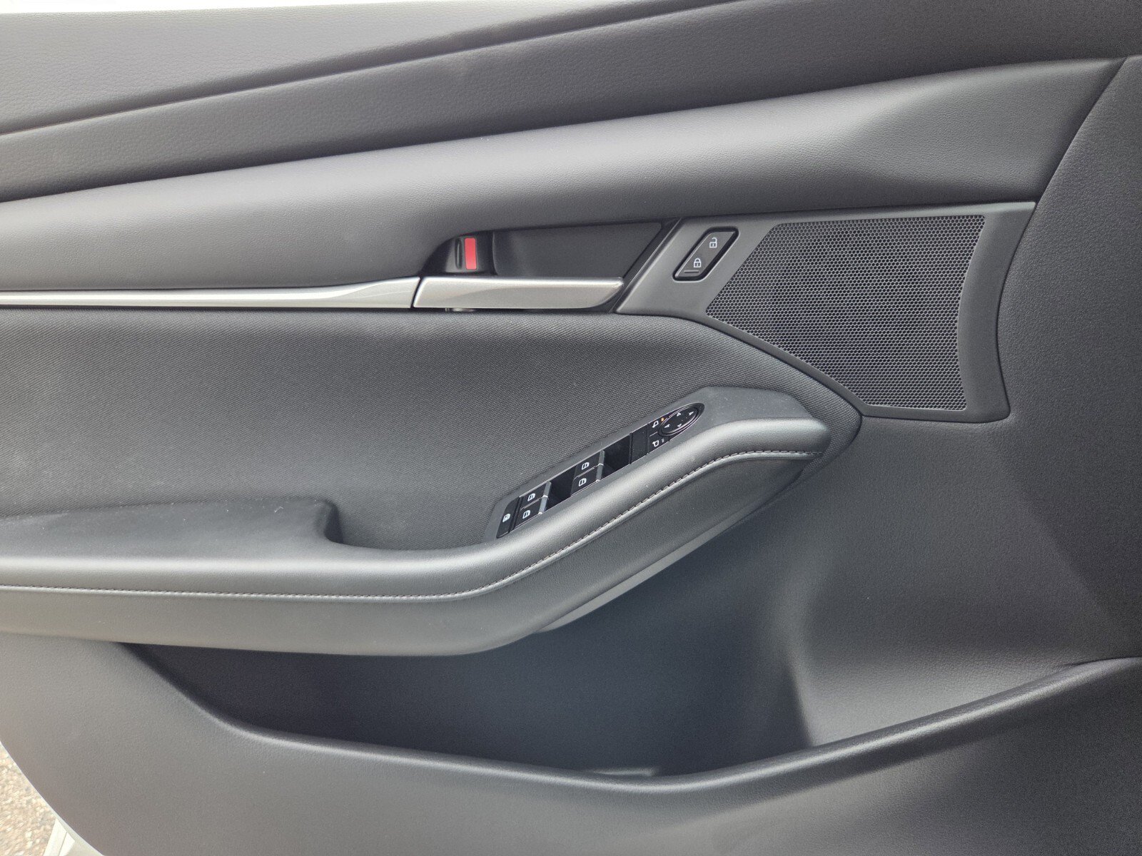 New 2026 MAZDA MAZDA3 s FWD image 19