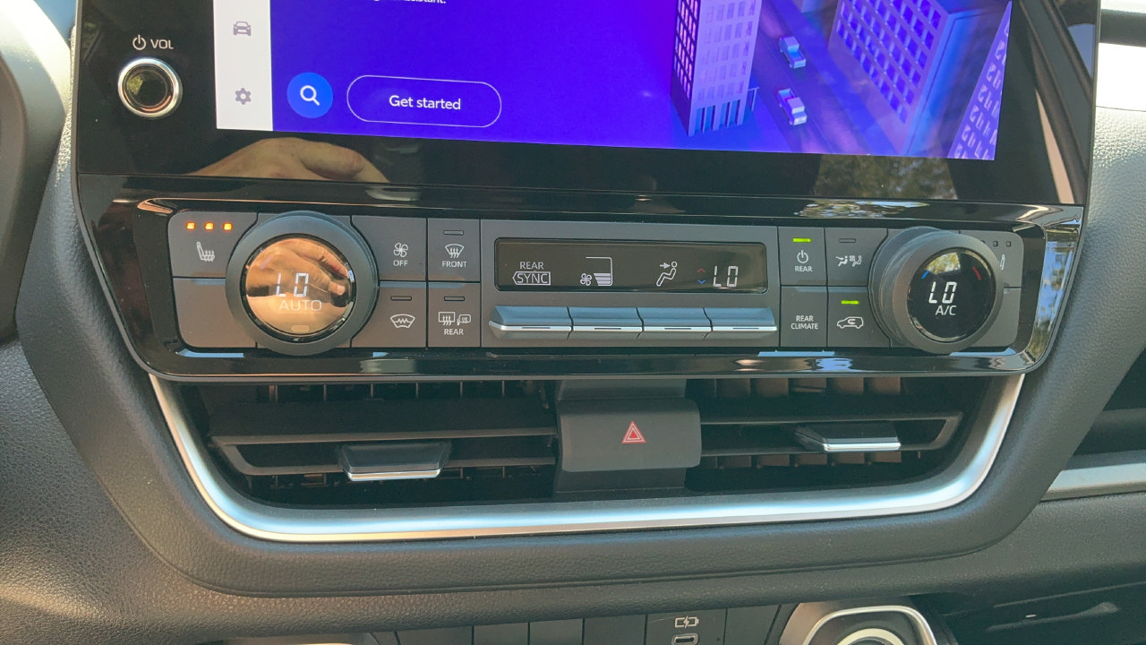 Used 2025 Toyota Grand Highlander FWD image 16