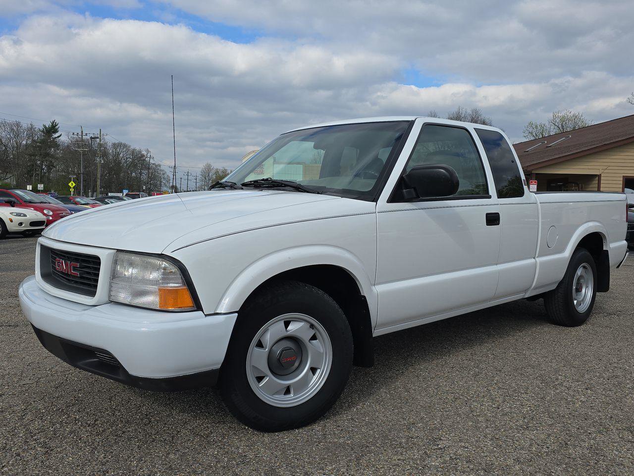 Used 2000 GMC Sonoma SLS w/ SLS Super Spec Pkg 3