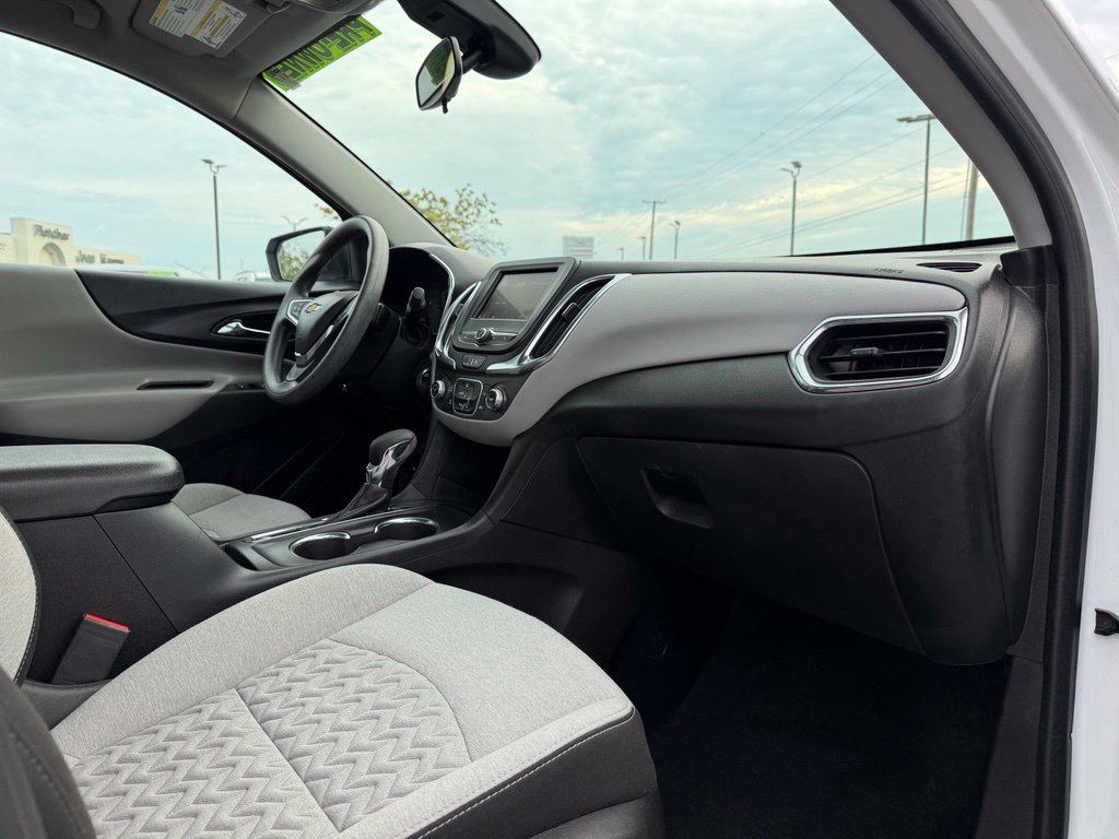 Used 2024 Chevrolet Equinox LS w/ Driver Confidence II Package FWD image 33