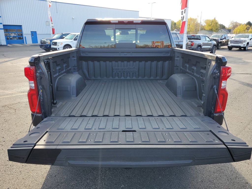 Used 2024 Chevrolet Silverado 1500 High Country image 30