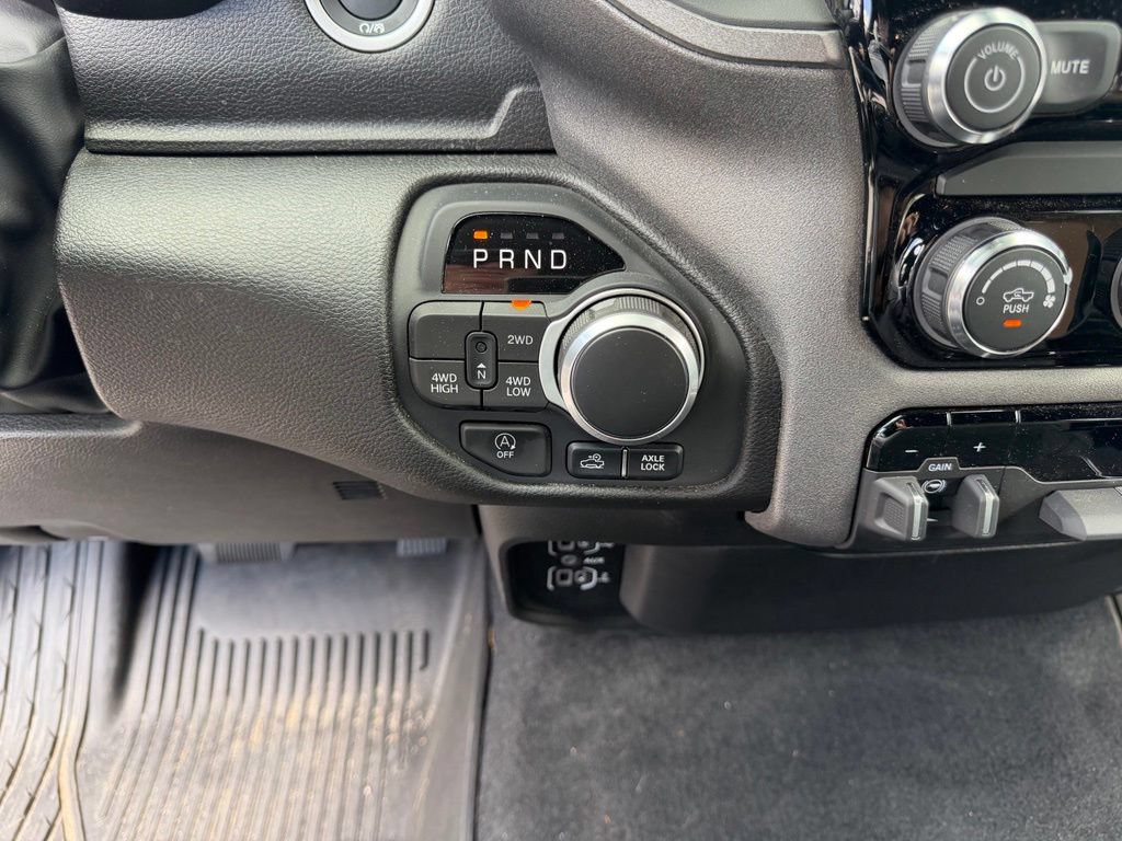 Used 2025 RAM 1500 Classic Warlock AWD/4WD image 22