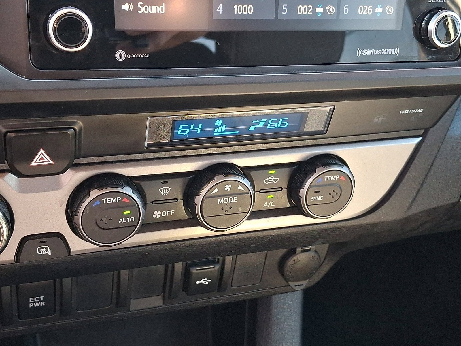 Used 2023 Toyota Tacoma SR AWD/4WD image 15